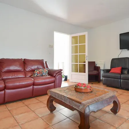 Pet Friendly In Cornillon
