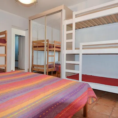 Nyaraló Lovely In With Wifi Cornillon